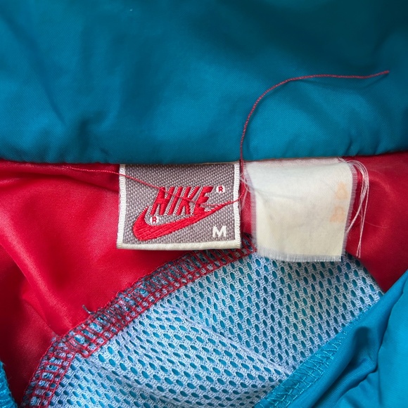 Nike Windbreaker 80's - Medium Vintage VG - SALE! - Picture 7 of 9